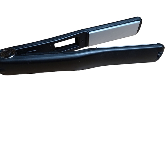 Vidal Sassoon digital hair straightener - Picture 3 of 6